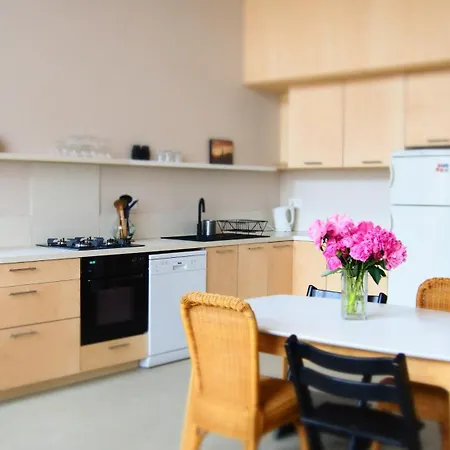 Apartmán Avec Jardin Sur *
